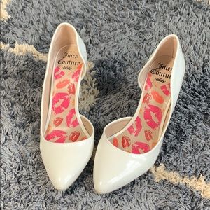 Juicy Couture. High heel. Pointed toe.